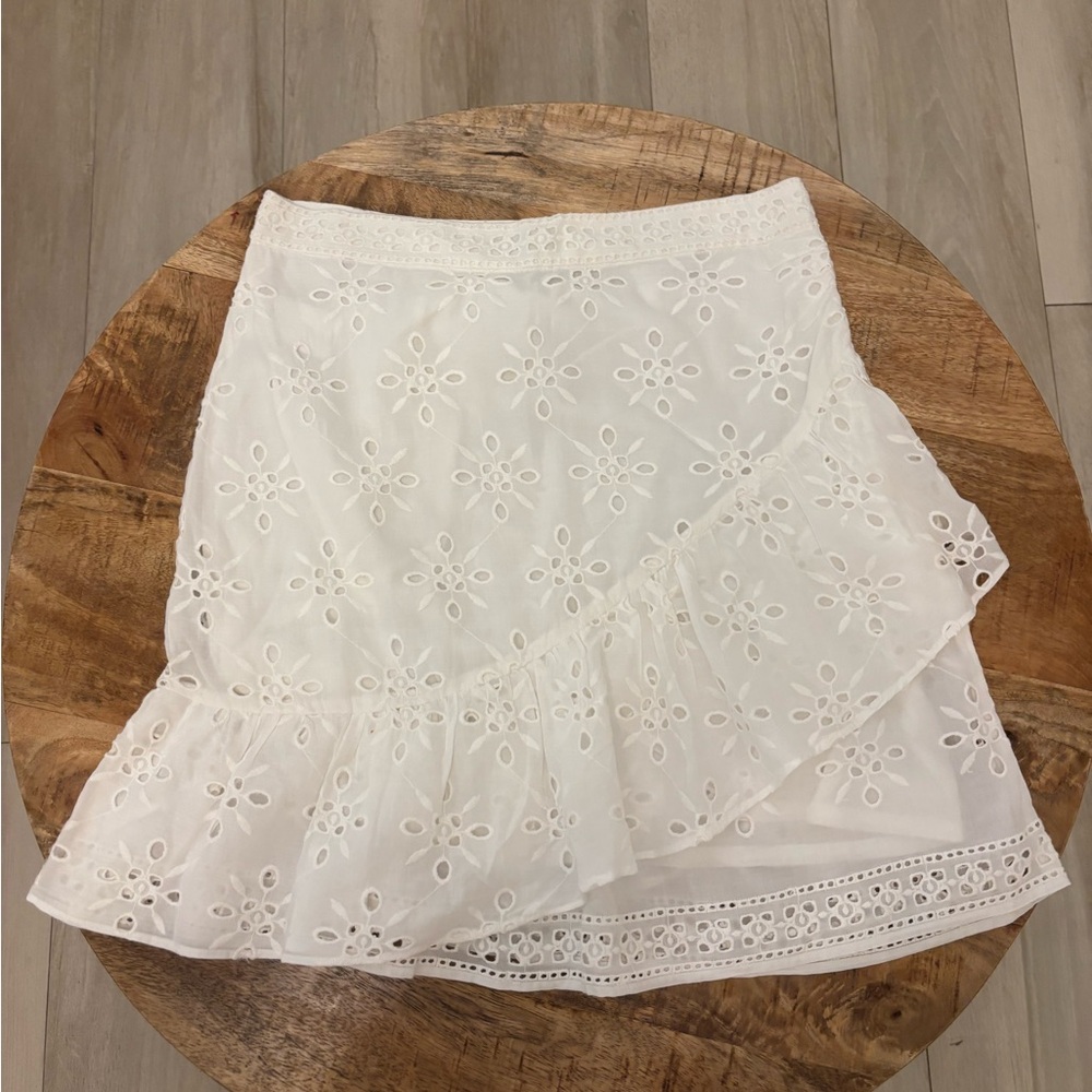 Zara White Mini Wrap Skirt with Asymmetrical Ruffles